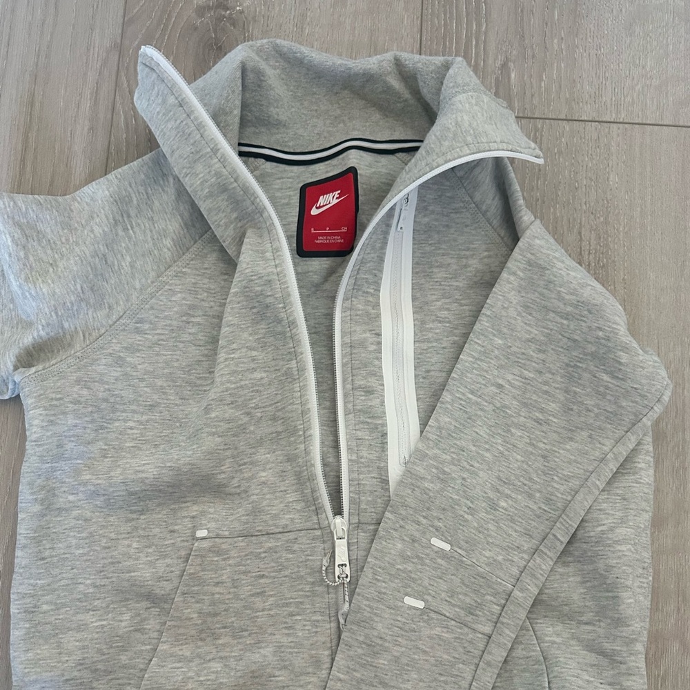 Nike Wmns Tech Fleece Jacket